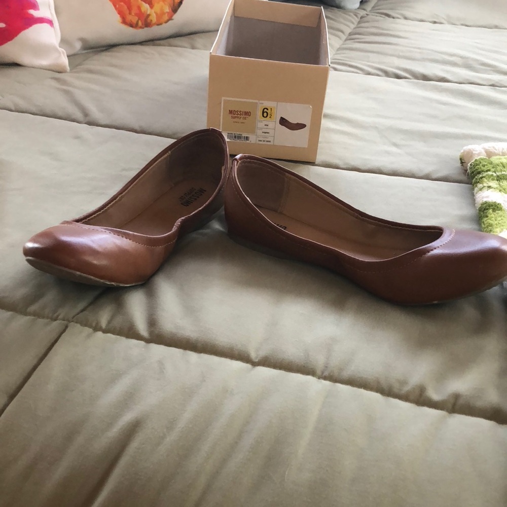 Shoes - Picture 3 of 3